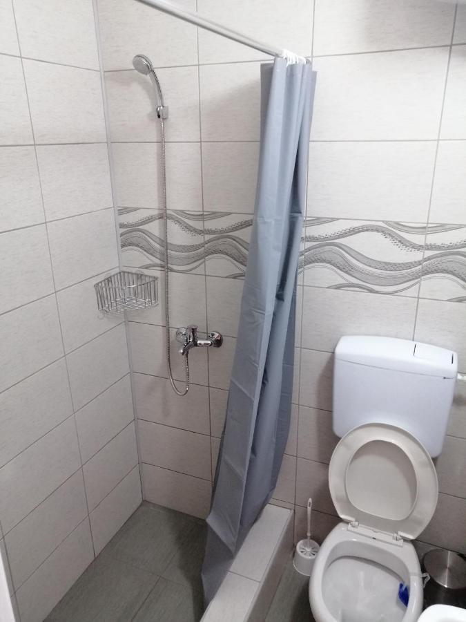 Mitic Apartmani 1 Ni Exterior foto