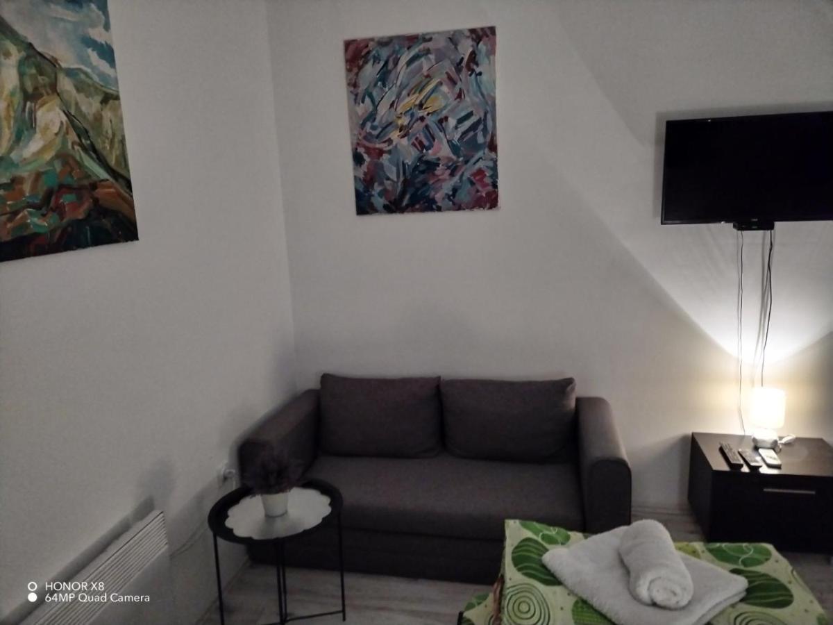 Mitic Apartmani 1 Ni Exterior foto