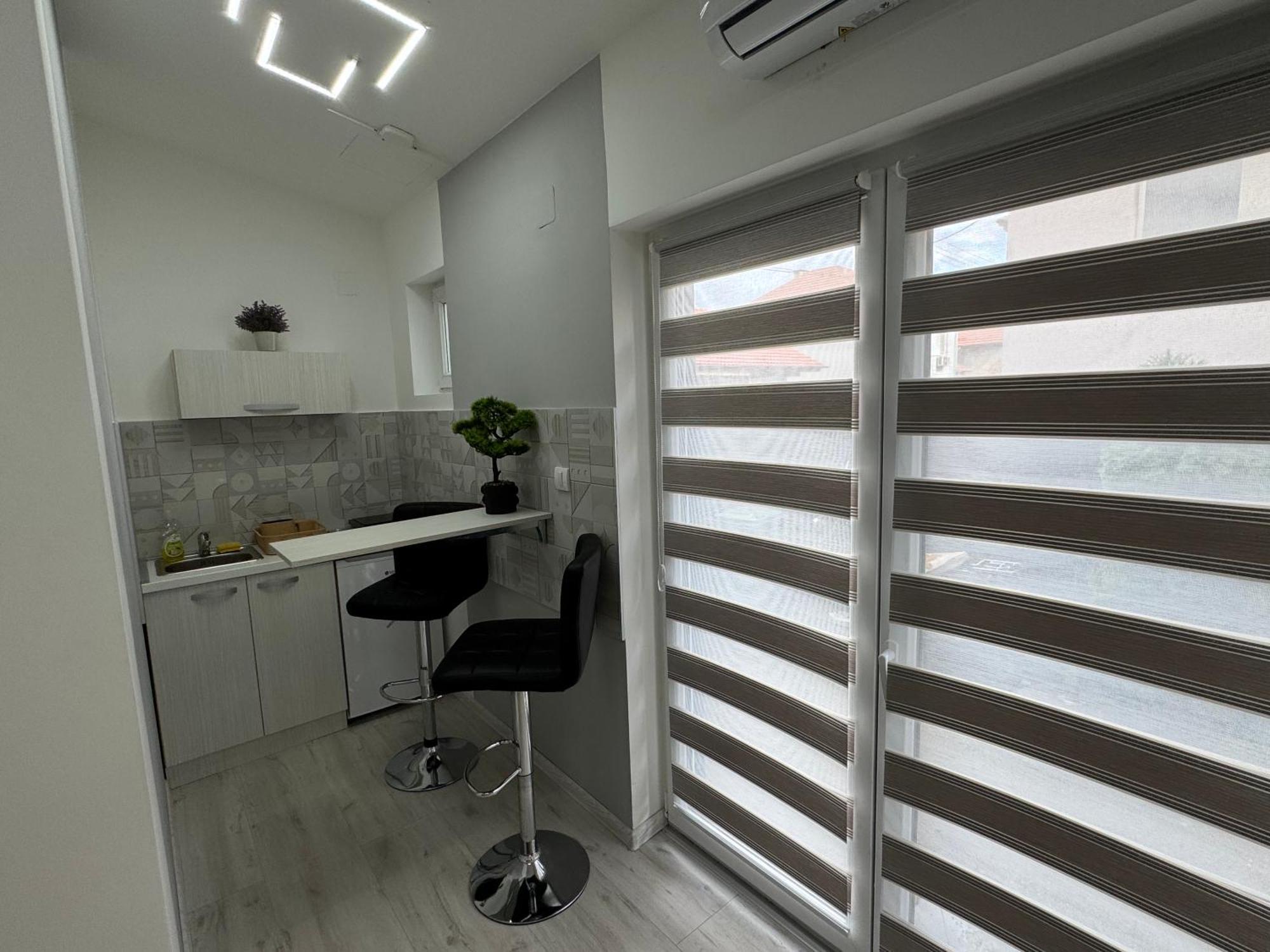 Mitic Apartmani 1 Ni Exterior foto
