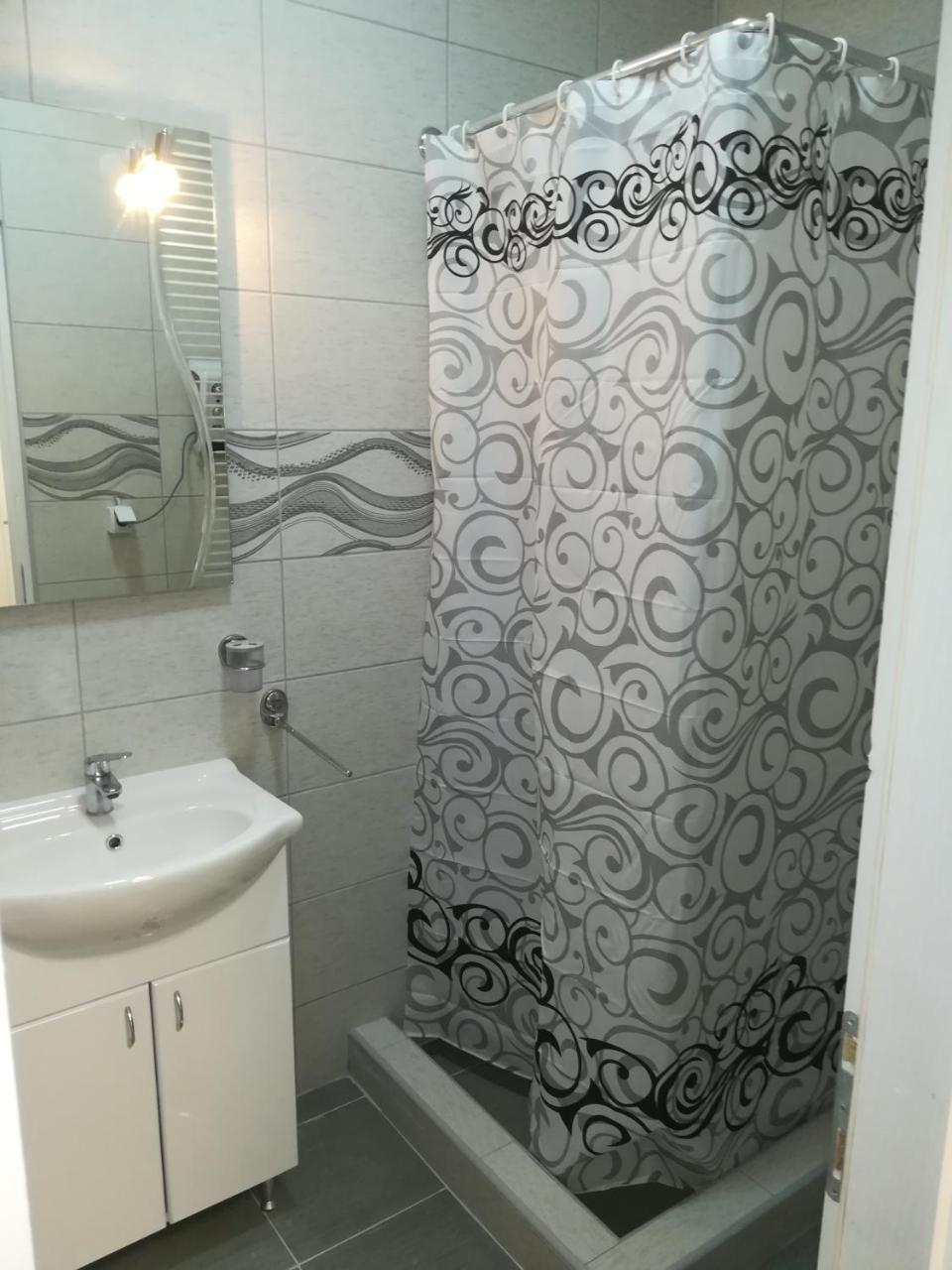 Mitic Apartmani 1 Ni Exterior foto